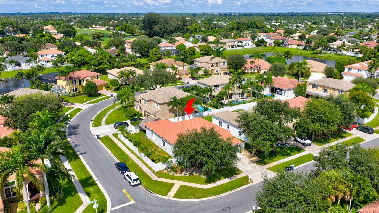 For Sale: $1,199,999 (4 beds, 2 baths, 2372 Square Feet)