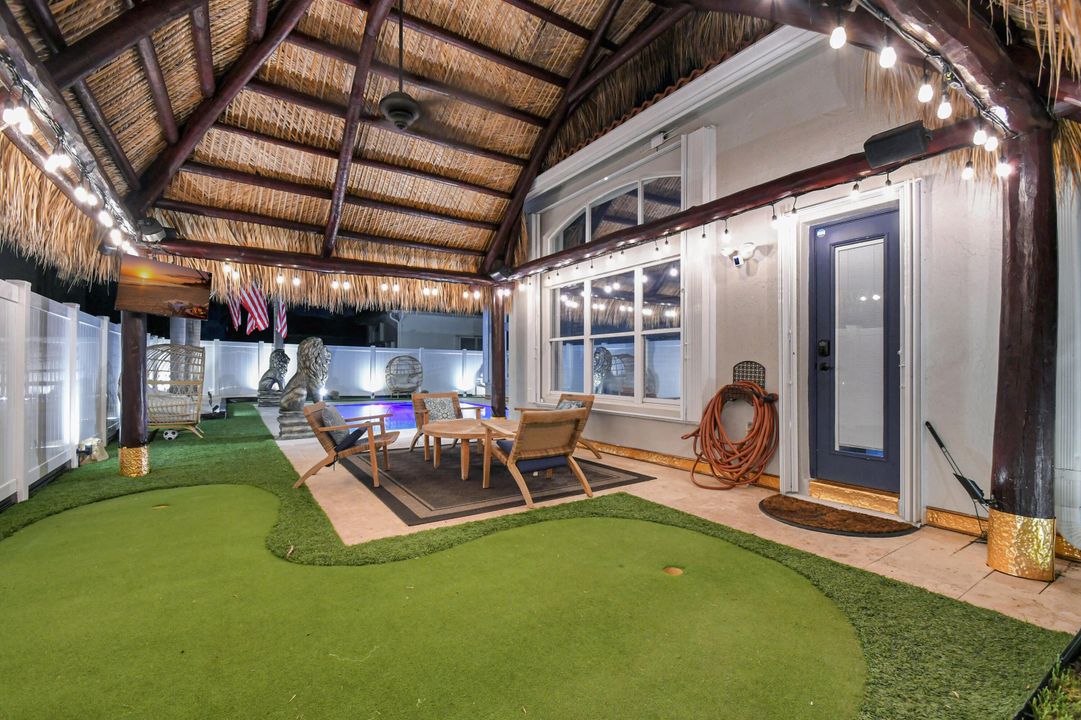 For Sale: $1,199,999 (4 beds, 2 baths, 2372 Square Feet)