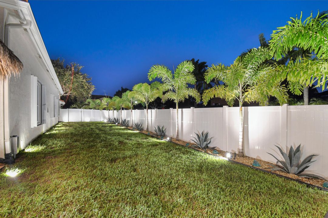 For Sale: $1,199,999 (4 beds, 2 baths, 2372 Square Feet)