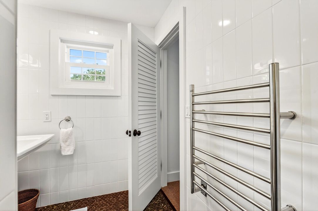 待售: $799,900 (2 贝兹, 2 浴室, 1450 平方英尺)