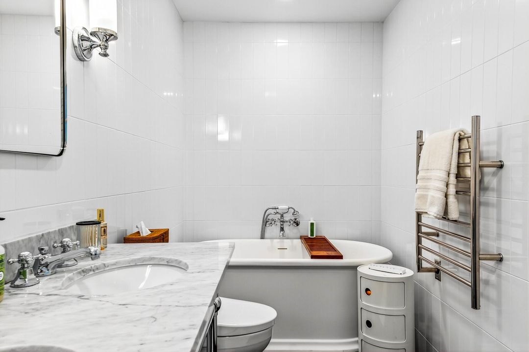 待售: $799,900 (2 贝兹, 2 浴室, 1450 平方英尺)