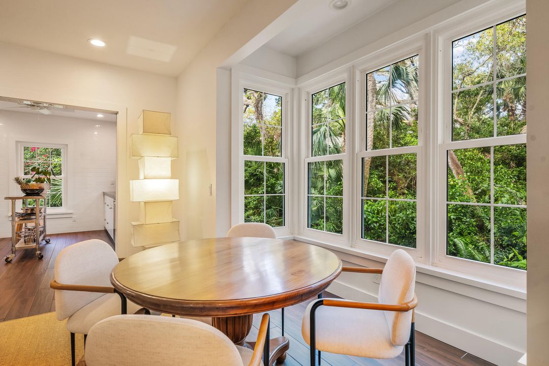 待售: $799,900 (2 贝兹, 2 浴室, 1450 平方英尺)