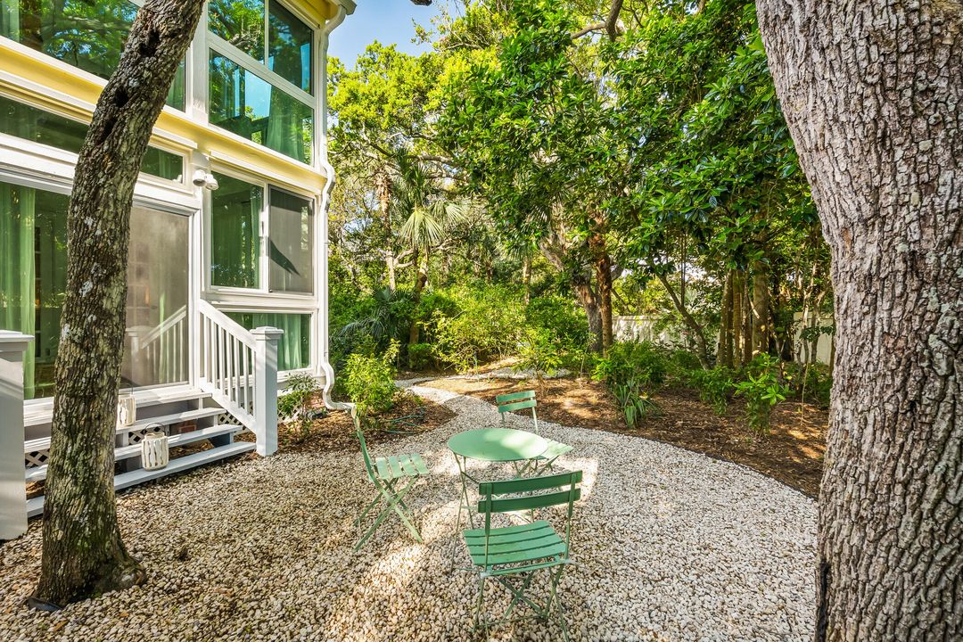 待售: $799,900 (2 贝兹, 2 浴室, 1450 平方英尺)