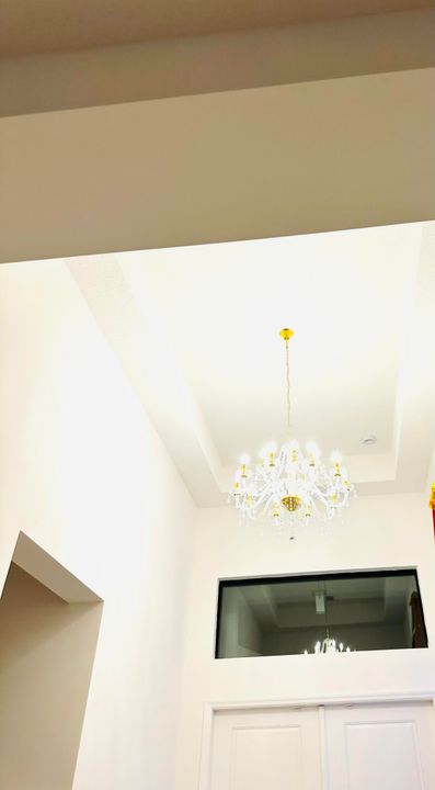 For Rent: $4,500 (3 beds, 2 baths, 2580 Square Feet)