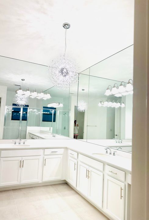 For Rent: $4,500 (3 beds, 2 baths, 2580 Square Feet)