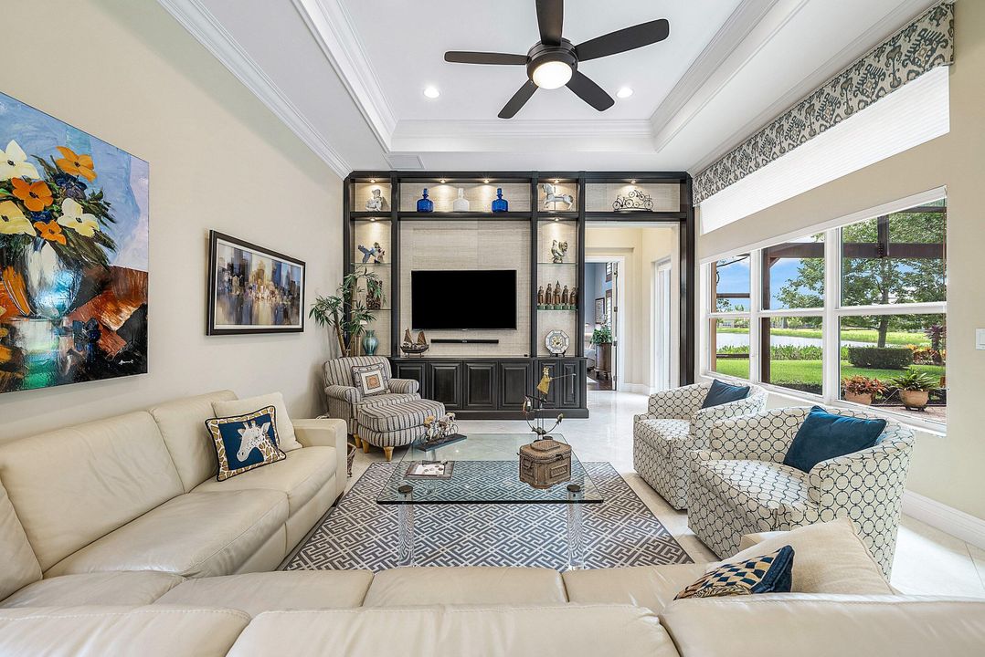 Activo con contrato: $1,375,000 (4 camas, 3 baños, 3316 Pies cuadrados)