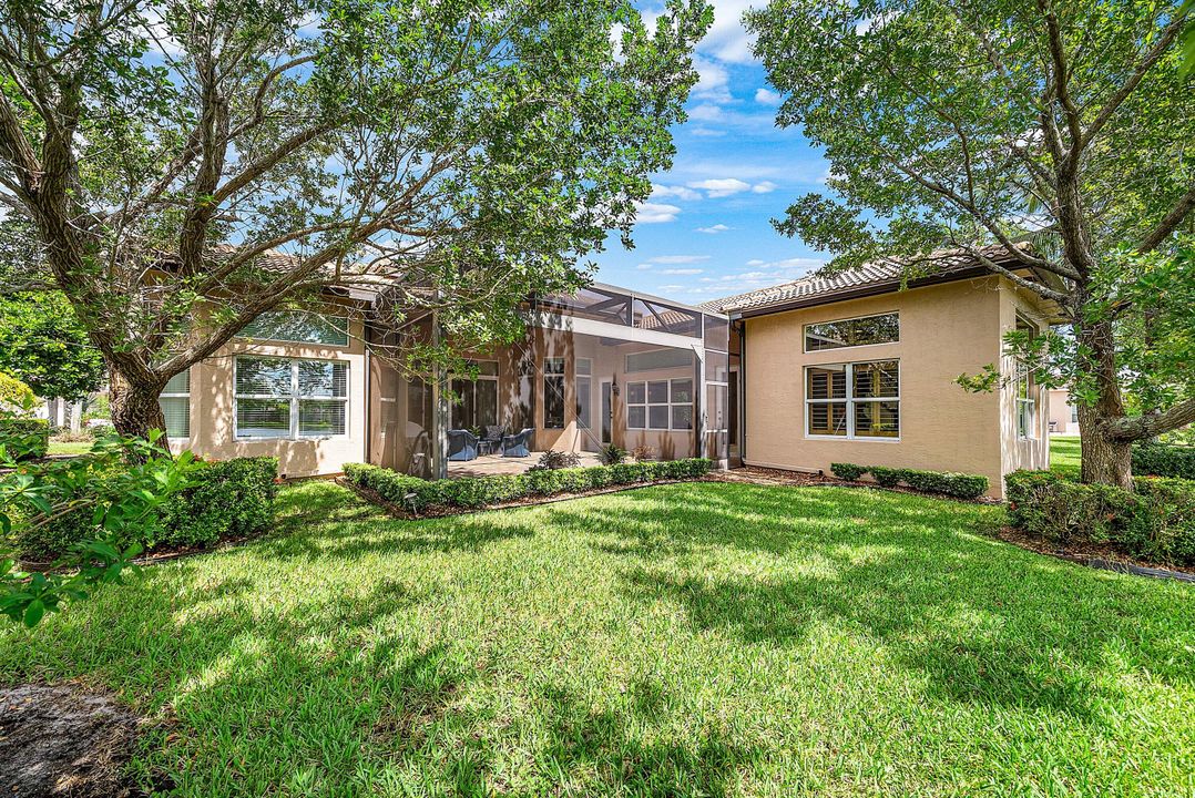 Activo con contrato: $1,375,000 (4 camas, 3 baños, 3316 Pies cuadrados)