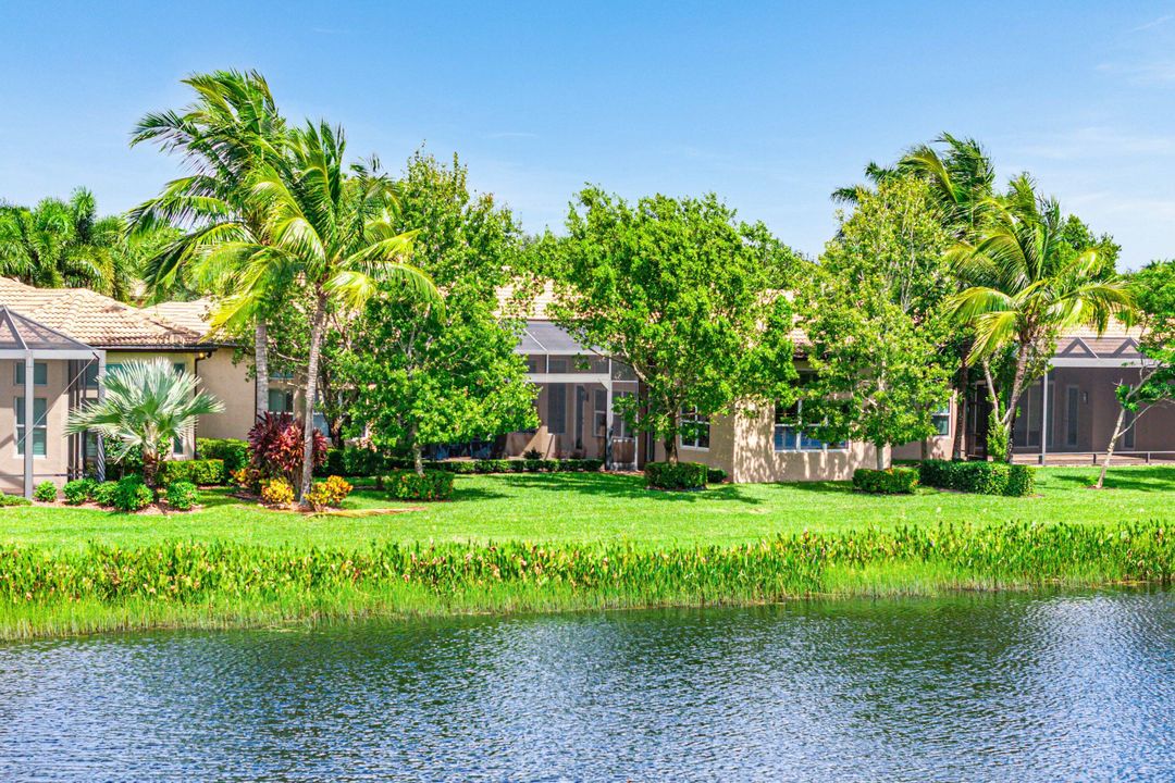 Activo con contrato: $1,375,000 (4 camas, 3 baños, 3316 Pies cuadrados)