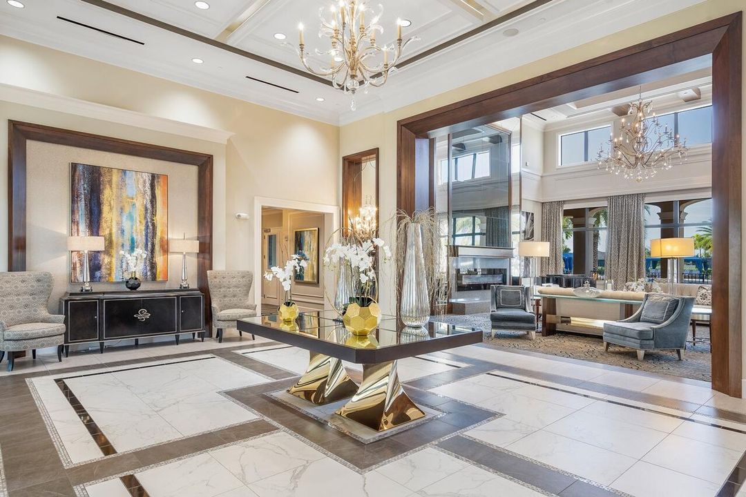 Activo con contrato: $1,375,000 (4 camas, 3 baños, 3316 Pies cuadrados)