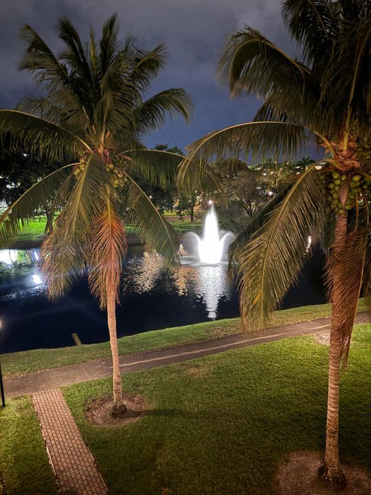 For Rent: $4,200 (2 beds, 2 baths, 1200 Square Feet)