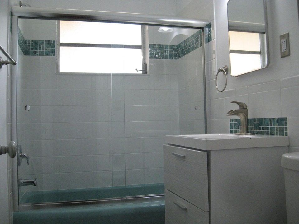 For Sale: $455,000 (3 beds, 2 baths, 1107 Square Feet)