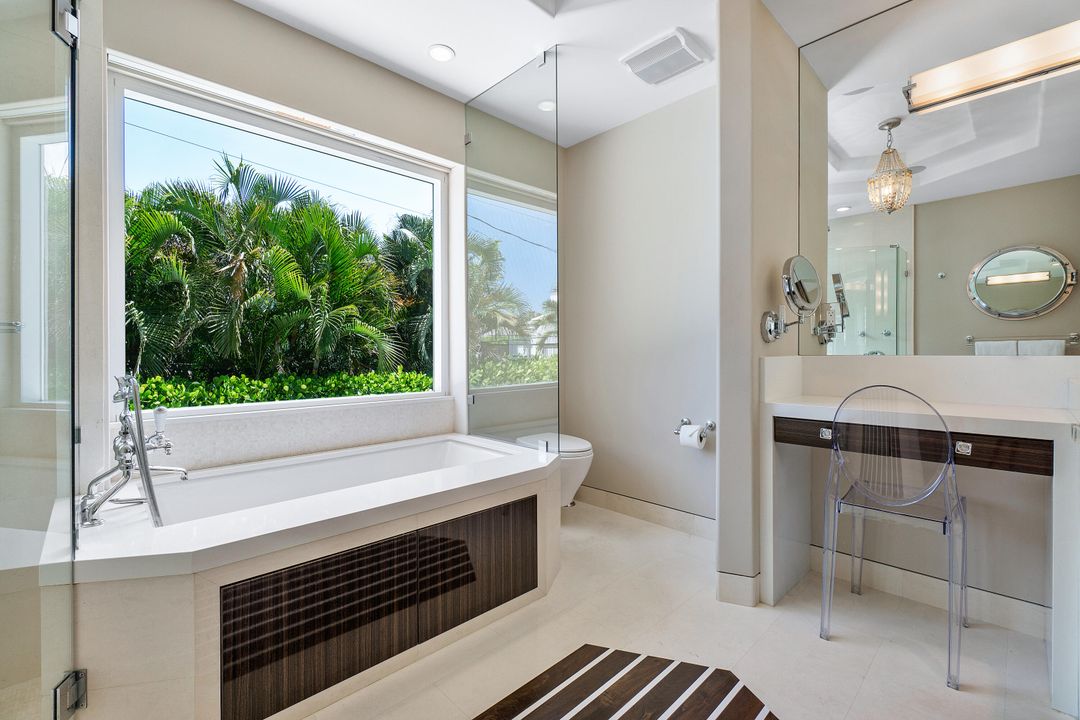 待售: $7,999,000 (4 贝兹, 4 浴室, 2471 平方英尺)