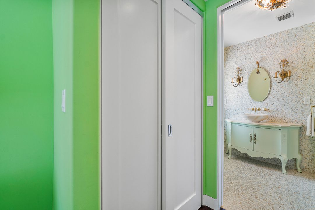 待售: $7,999,000 (4 贝兹, 4 浴室, 2471 平方英尺)