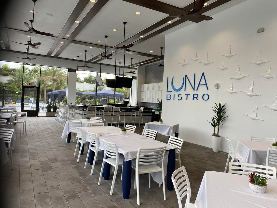 For Sale: $2,800,000 (5 beds, 5 baths, 4862 Square Feet)