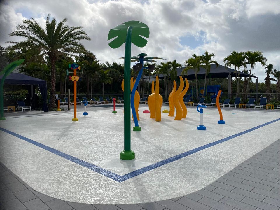 For Sale: $2,800,000 (5 beds, 5 baths, 4862 Square Feet)