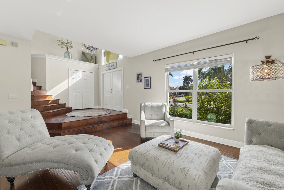 Activo con contrato: $765,000 (5 camas, 3 baños, 2686 Pies cuadrados)