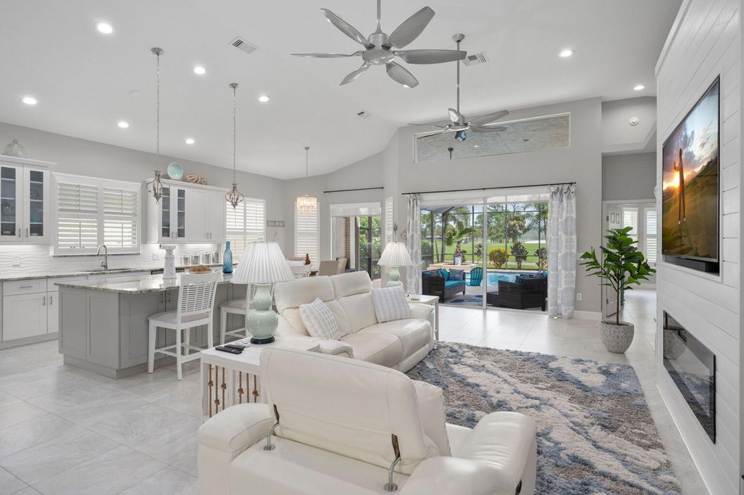 Active With Contract: $599,999 (3 beds, 2 baths, 2187 Square Feet)