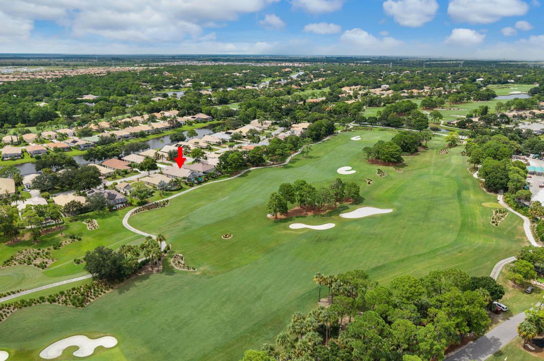 Active With Contract: $599,999 (3 beds, 2 baths, 2187 Square Feet)