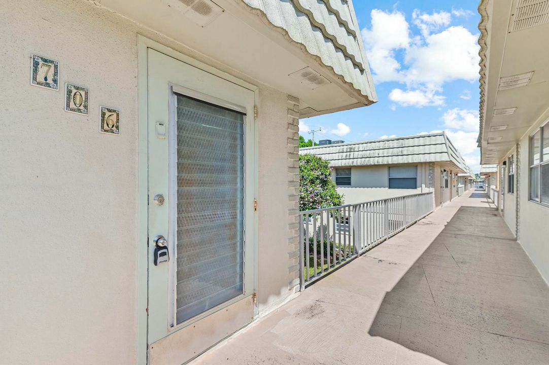 待售: $60,000 (1 贝兹, 1 浴室, 720 平方英尺)