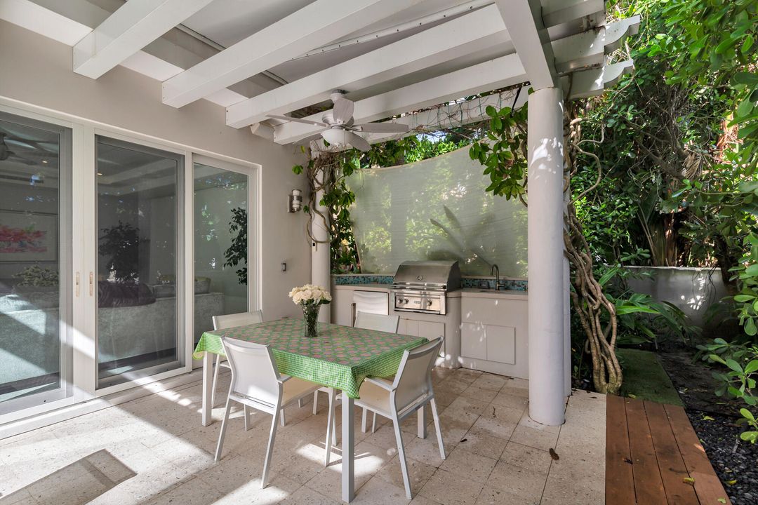 待售: $7,999,000 (4 贝兹, 4 浴室, 2471 平方英尺)