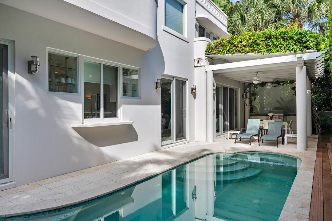 待售: $7,999,000 (4 贝兹, 4 浴室, 2471 平方英尺)