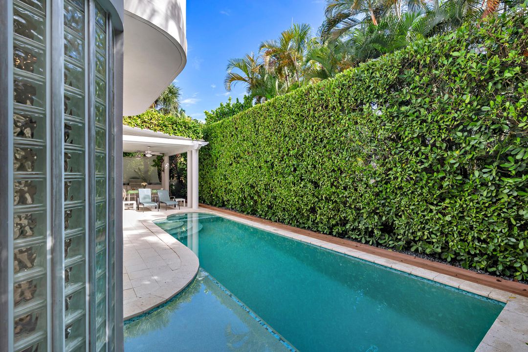 待售: $7,999,000 (4 贝兹, 4 浴室, 2471 平方英尺)