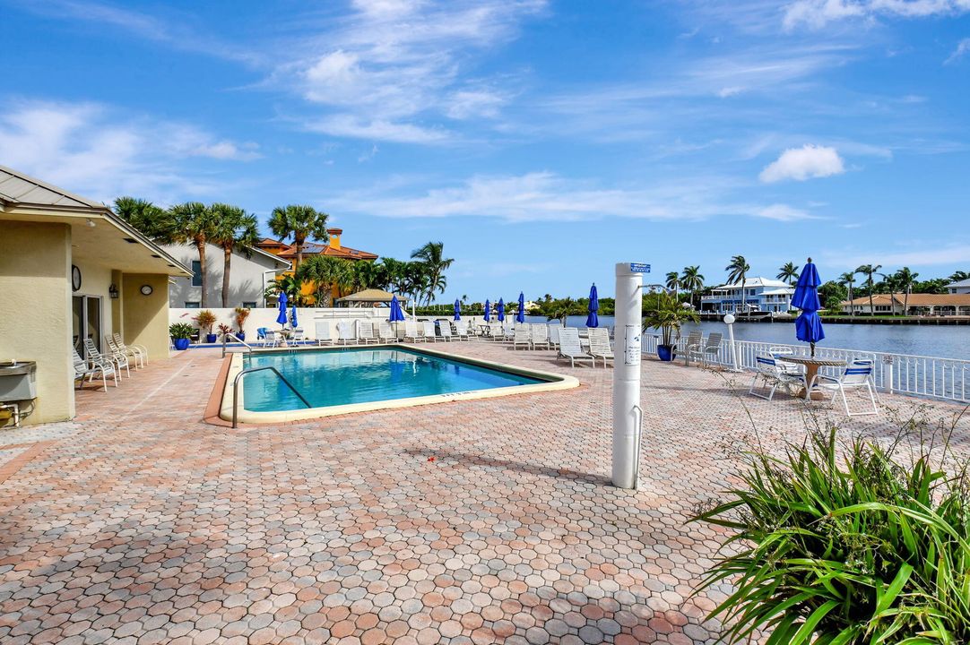 Activo con contrato: $195,000 (2 camas, 2 baños, 866 Pies cuadrados)