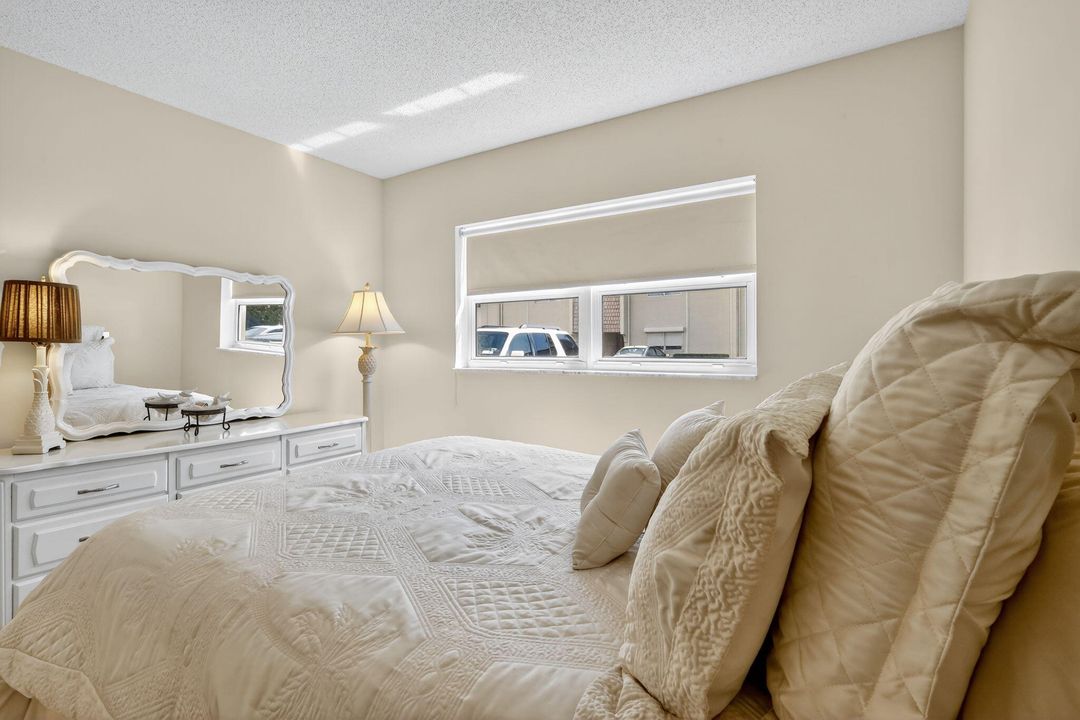 Activo con contrato: $195,000 (2 camas, 2 baños, 866 Pies cuadrados)