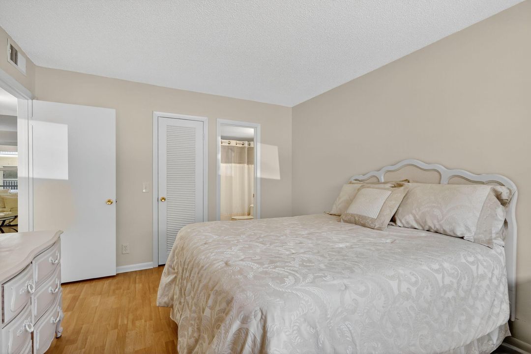 Activo con contrato: $195,000 (2 camas, 2 baños, 866 Pies cuadrados)