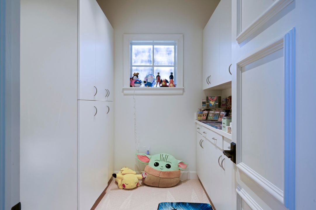 For Sale: $10,000,000 (5 beds, 5 baths, 4916 Square Feet)