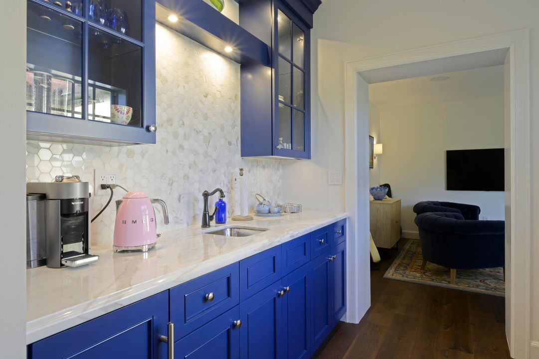 For Sale: $10,000,000 (5 beds, 5 baths, 4916 Square Feet)