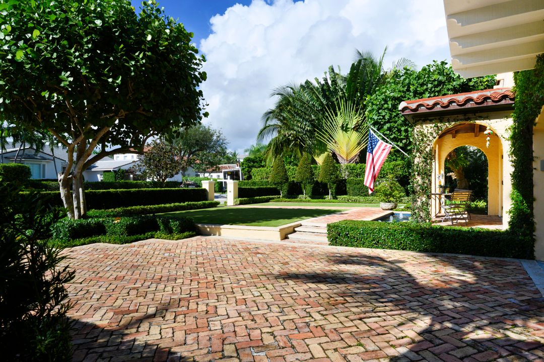 For Sale: $10,000,000 (5 beds, 5 baths, 4916 Square Feet)