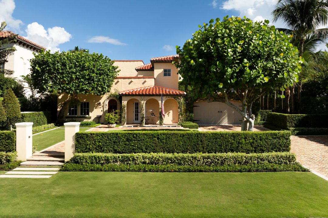 For Sale: $10,000,000 (5 beds, 5 baths, 4916 Square Feet)