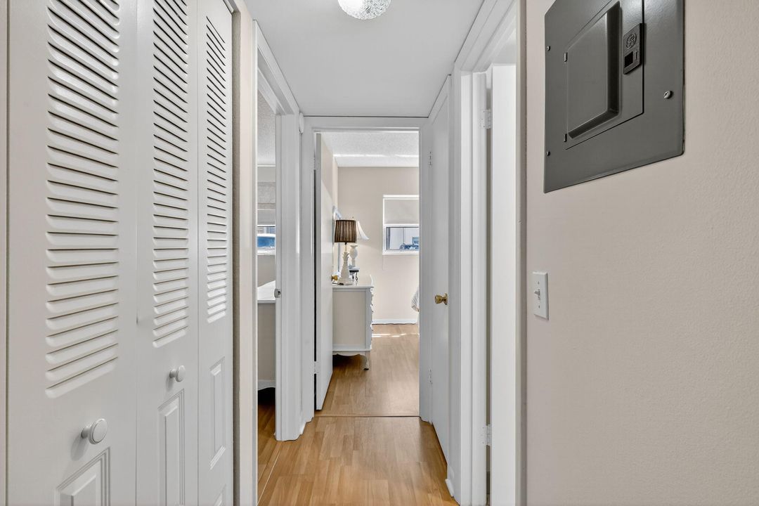 Activo con contrato: $195,000 (2 camas, 2 baños, 866 Pies cuadrados)