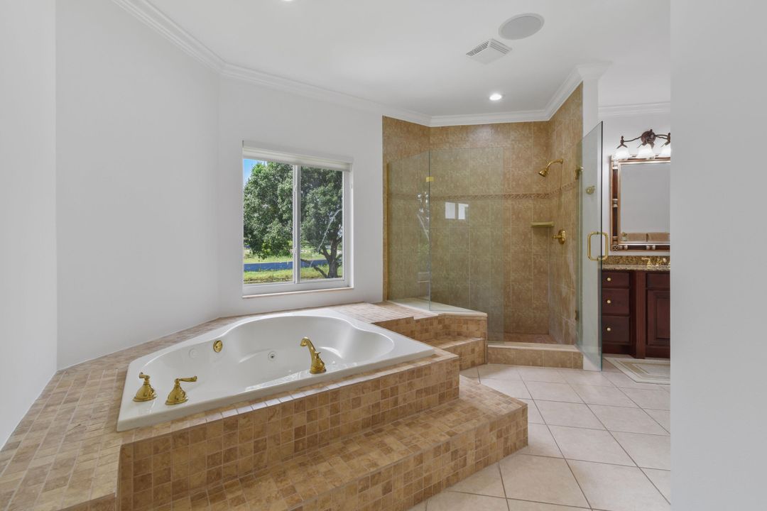 For Sale: $2,499,000 (4 beds, 3 baths, 4661 Square Feet)