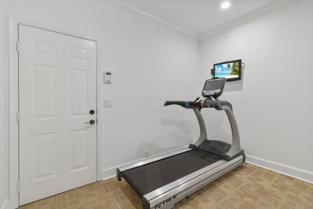 For Sale: $2,499,000 (4 beds, 3 baths, 4661 Square Feet)