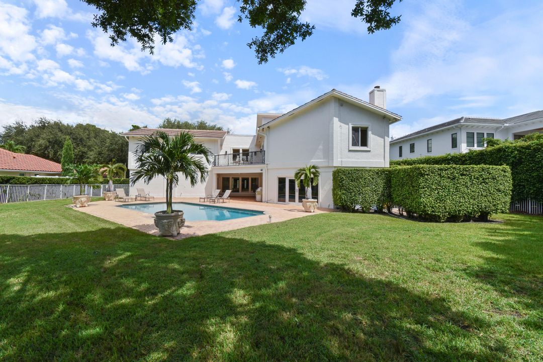 For Sale: $2,499,000 (4 beds, 3 baths, 4661 Square Feet)