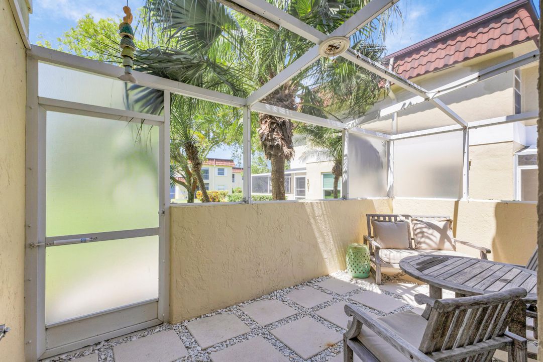 合同活跃: $450,000 (3 贝兹, 2 浴室, 1348 平方英尺)