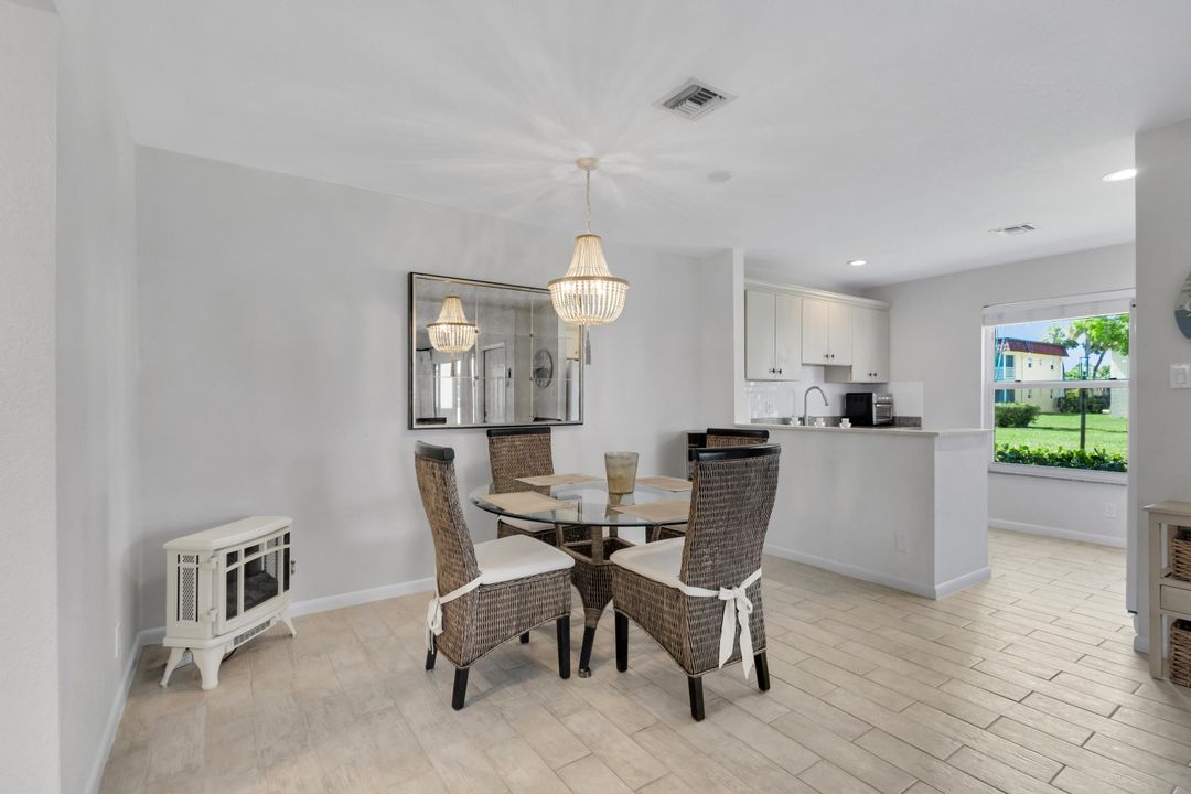 合同活跃: $450,000 (3 贝兹, 2 浴室, 1348 平方英尺)