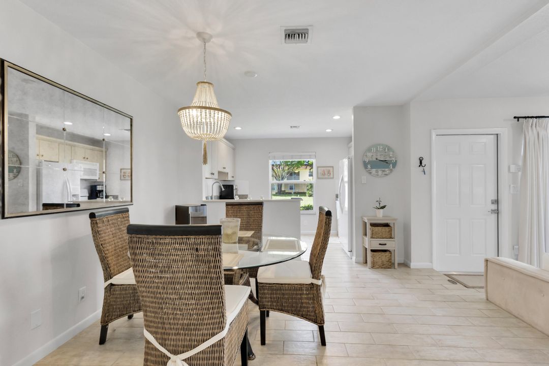 合同活跃: $450,000 (3 贝兹, 2 浴室, 1348 平方英尺)