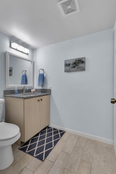 合同活跃: $450,000 (3 贝兹, 2 浴室, 1348 平方英尺)