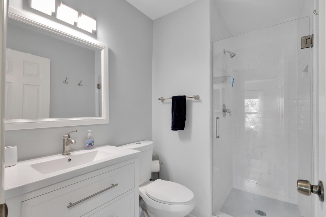 合同活跃: $450,000 (3 贝兹, 2 浴室, 1348 平方英尺)