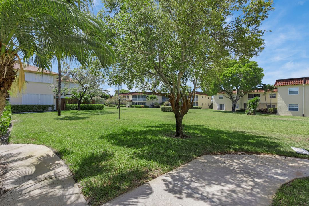 合同活跃: $450,000 (3 贝兹, 2 浴室, 1348 平方英尺)