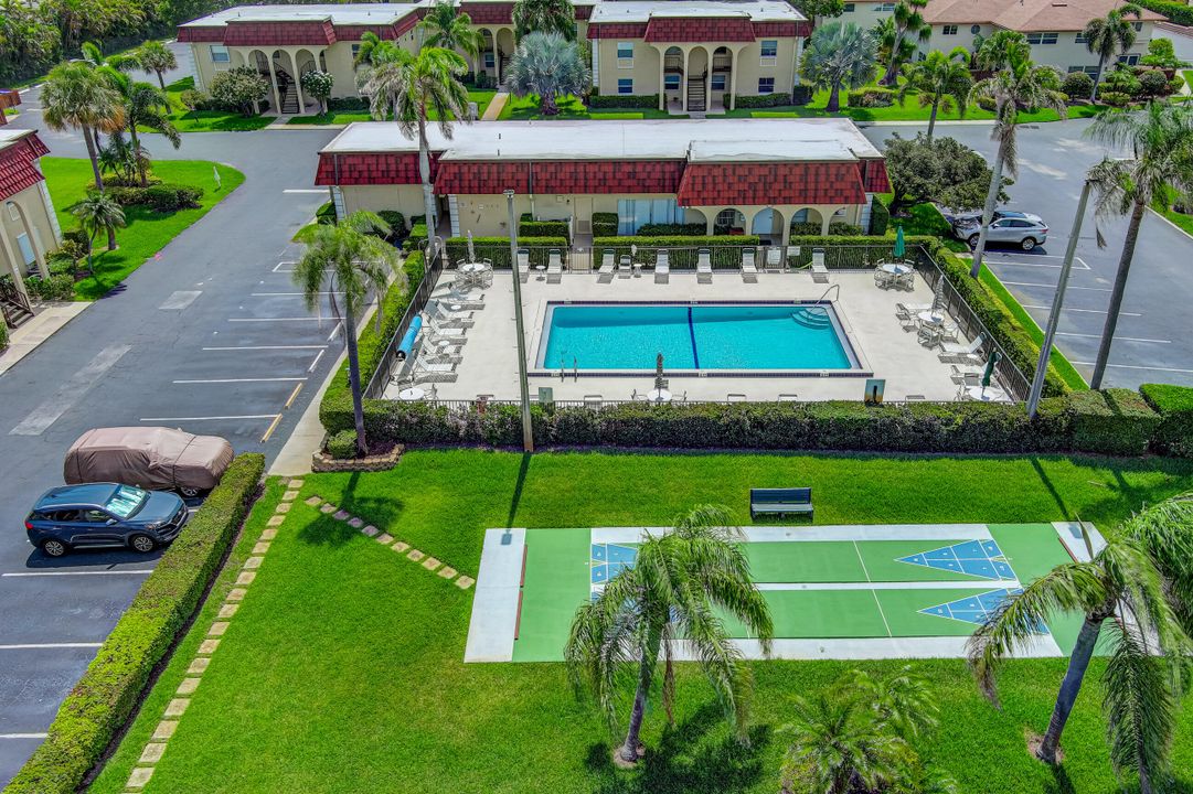 合同活跃: $450,000 (3 贝兹, 2 浴室, 1348 平方英尺)