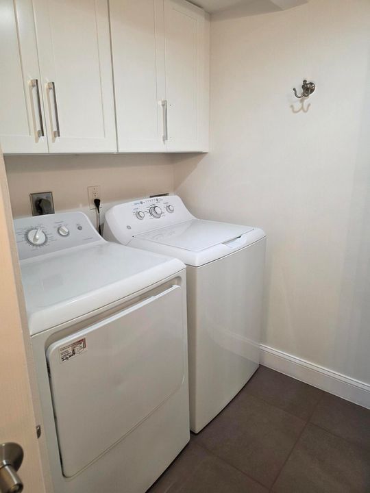 Под контрактом: $5,800 (3 спален, 2 ванн, 1315 Квадратных фут)