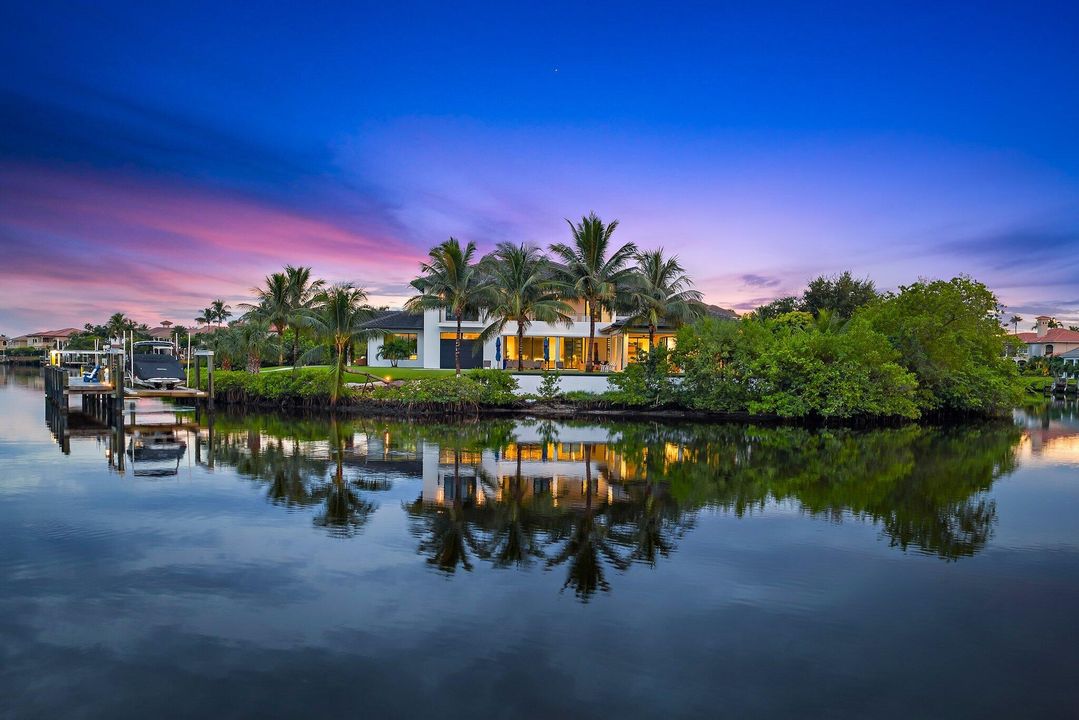 На продажу: $12,990,000 (5 спален, 6 ванн, 6476 Квадратных фут)