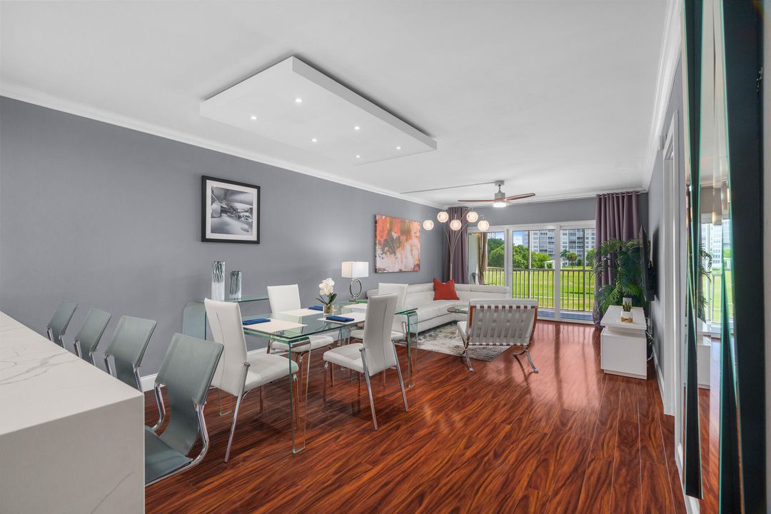 Active With Contract: $224,424 (1 beds, 1 baths, 960 Square Feet)