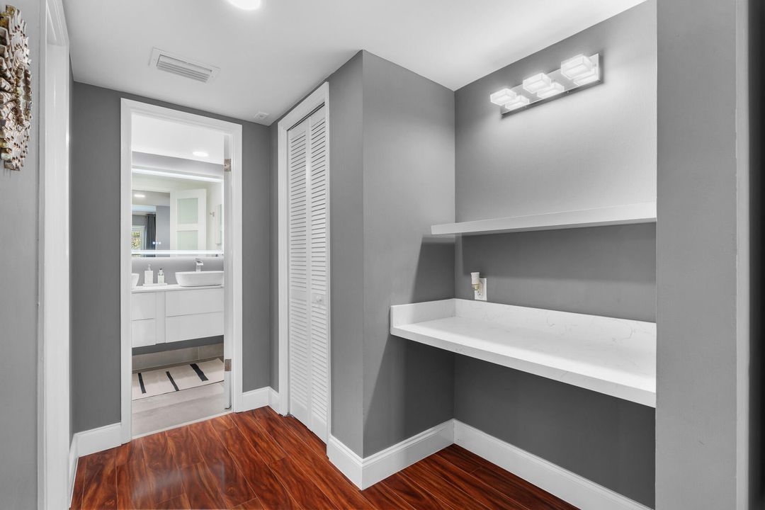 Active With Contract: $224,424 (1 beds, 1 baths, 960 Square Feet)