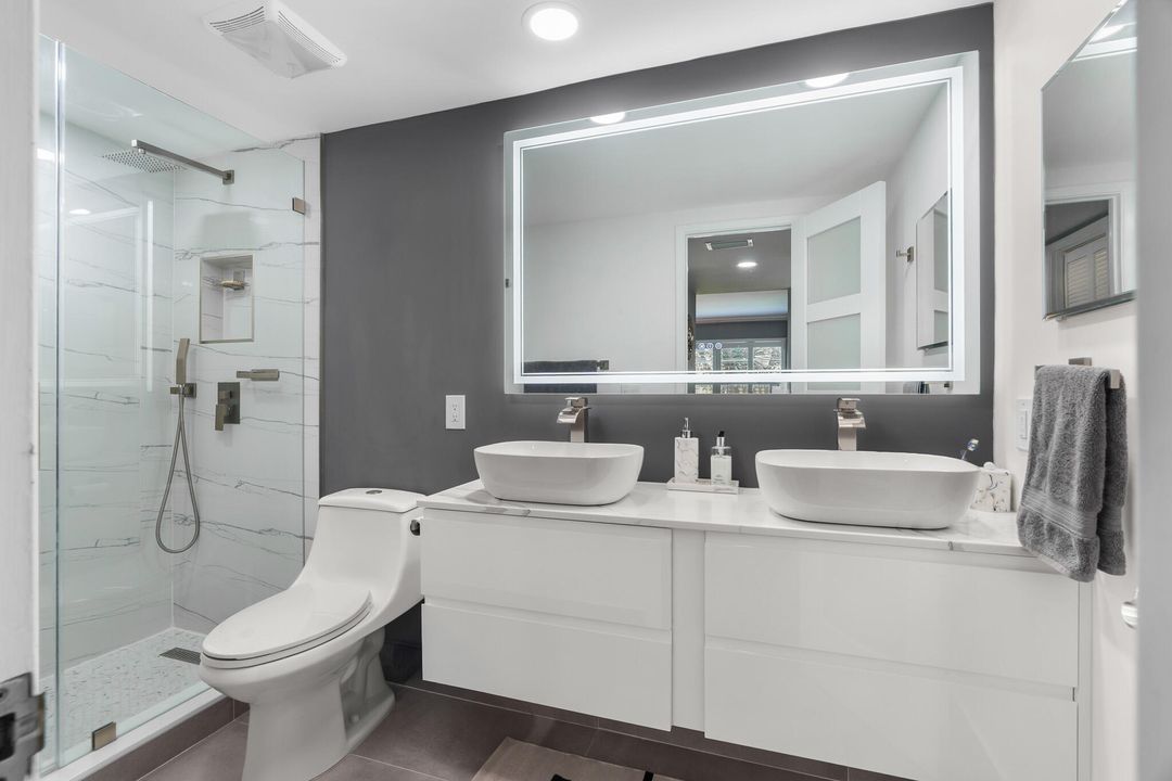 Active With Contract: $224,424 (1 beds, 1 baths, 960 Square Feet)