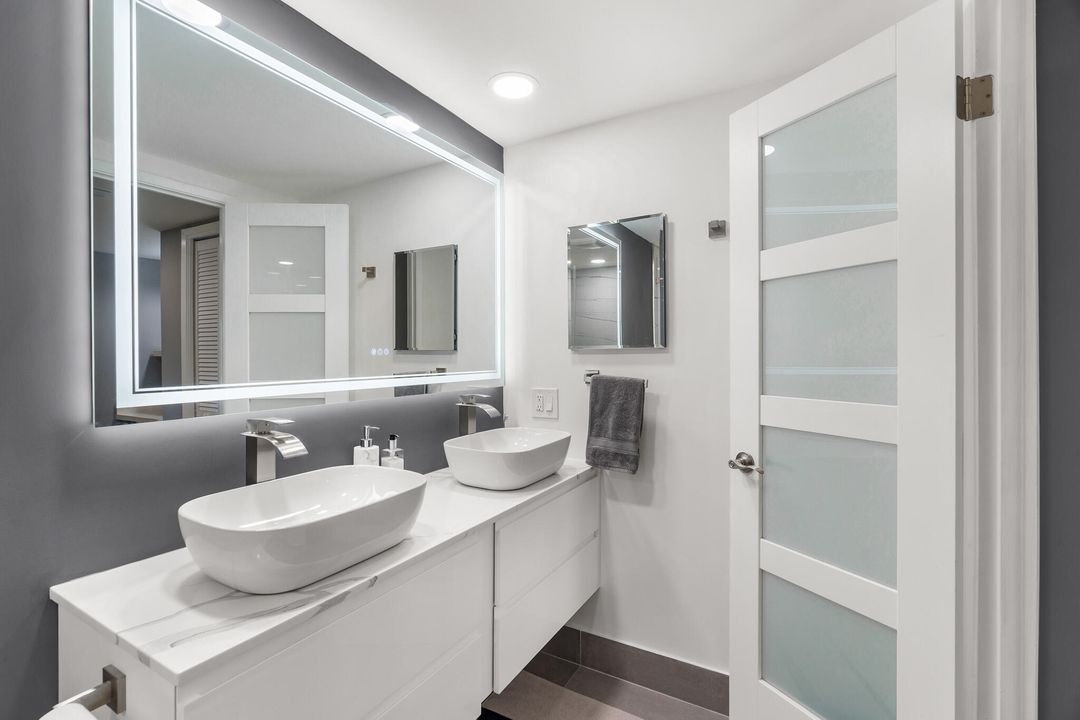 Active With Contract: $224,424 (1 beds, 1 baths, 960 Square Feet)